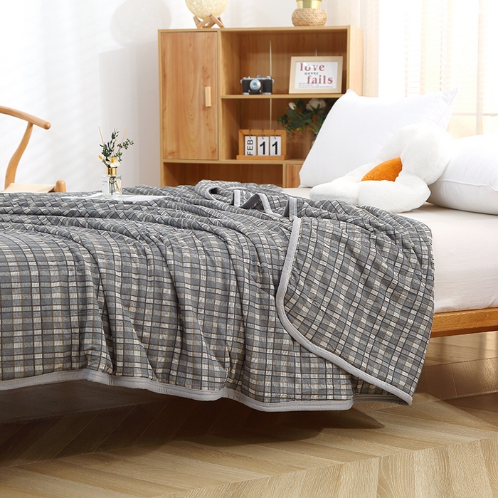 91家纺网 家纺一手货源 找家纺 贝兰仙奴 2025春夏新款针织棉格子印花夏被夏凉被空调被 贝格灰