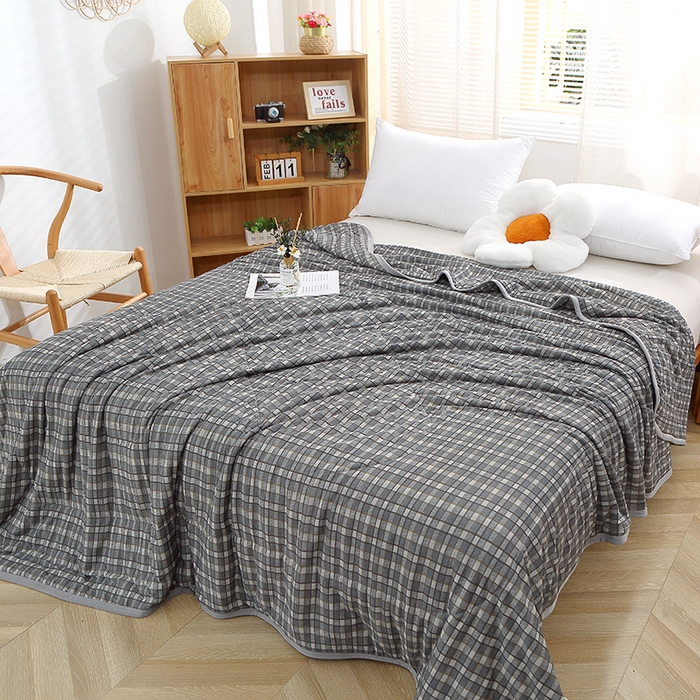 91家纺网 家纺一手货源 找家纺 贝兰仙奴 2025春夏新款针织棉格子印花夏被夏凉被空调被 贝格灰