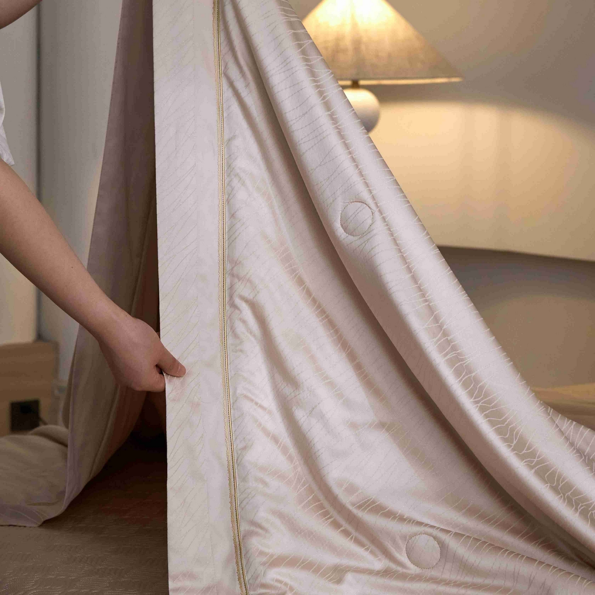 91家纺网 家纺一手货源 找家纺 2025春夏新款天丝棉提花夏被夏凉被空调被四件套床盖款 织锦【券后不低于538】 织锦 香槟