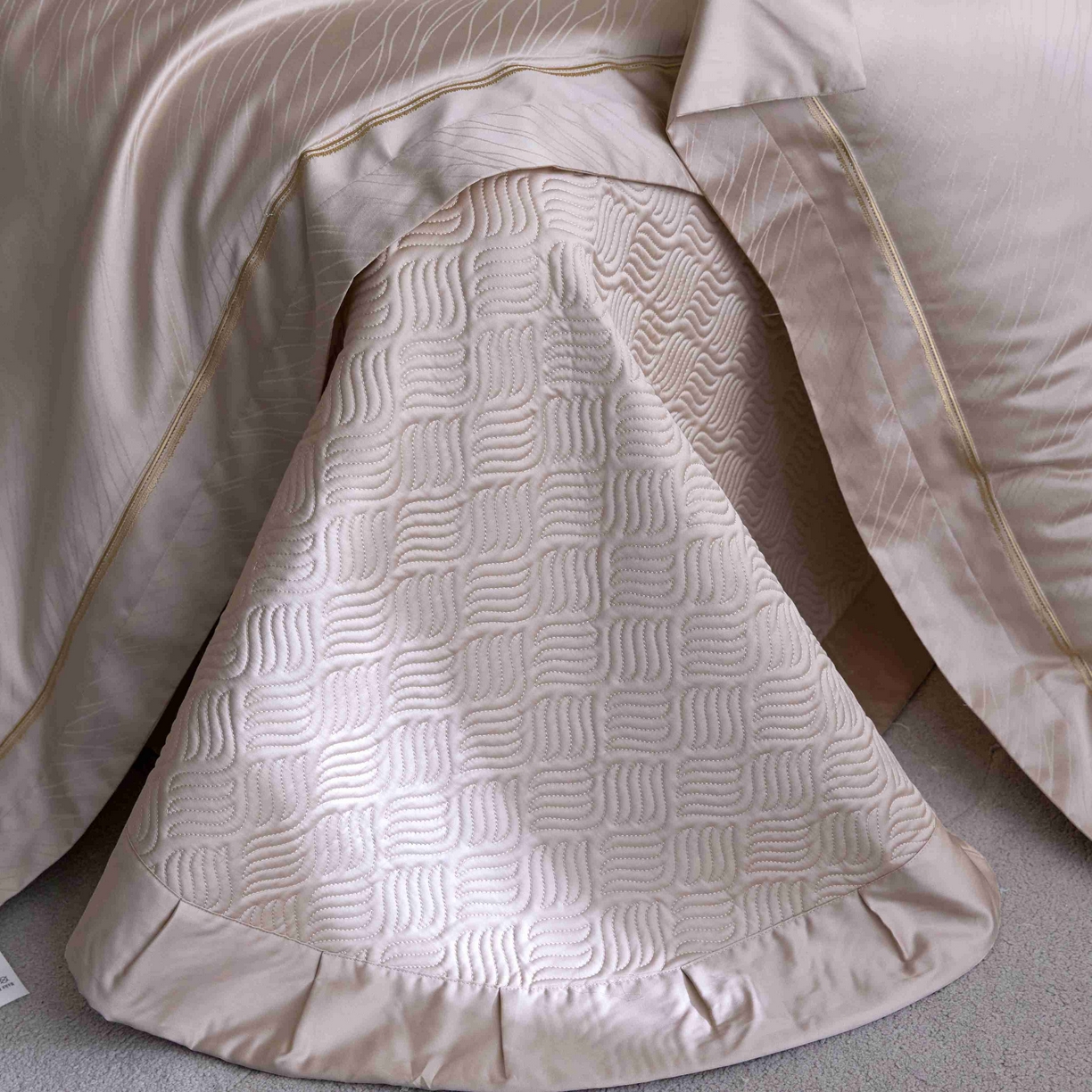 91家纺网 家纺一手货源 找家纺 2025春夏新款天丝棉提花夏被夏凉被空调被四件套床盖款 织锦【券后不低于538】 织锦 香槟