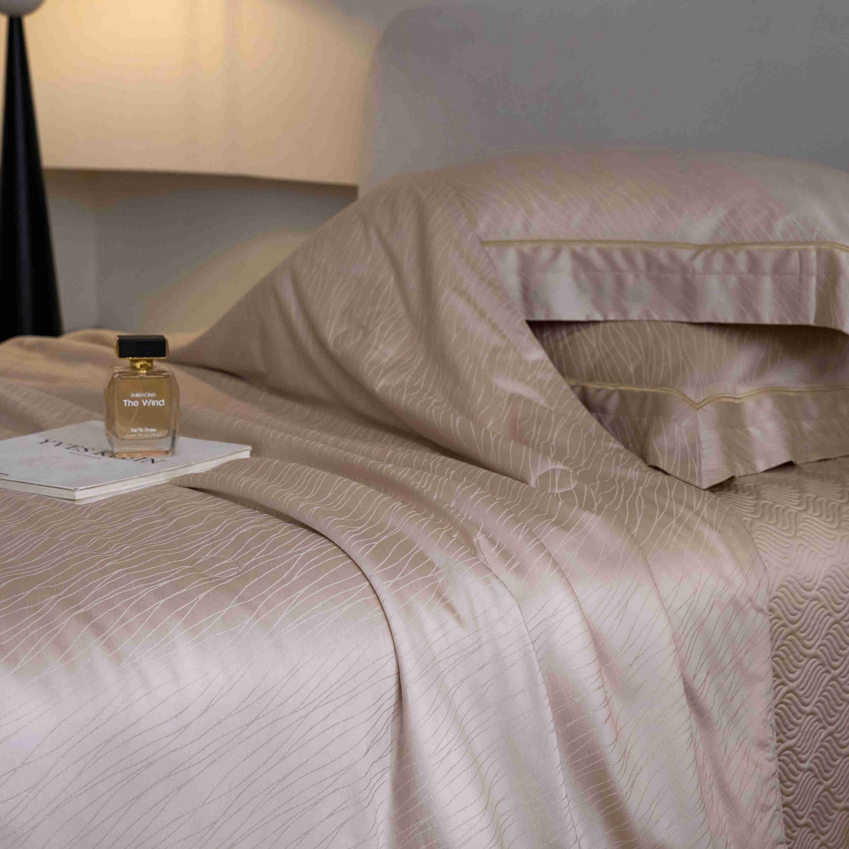 91家纺网 家纺一手货源 找家纺 2025春夏新款天丝棉提花夏被夏凉被空调被四件套床盖款 织锦【券后不低于538】 织锦 香槟