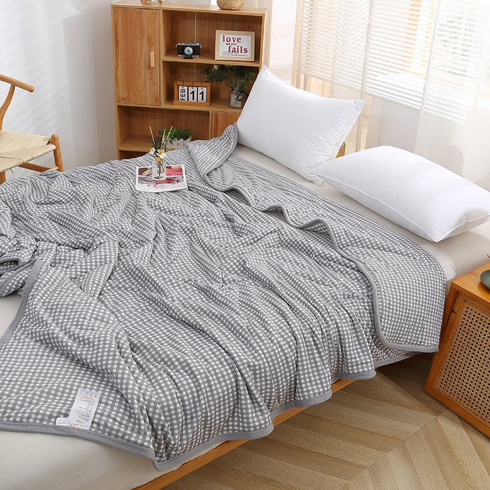 91家纺网 家纺一手货源 找家纺 贝兰仙奴 2025春夏新款针织棉格子印花夏被夏凉被空调被 小灰格