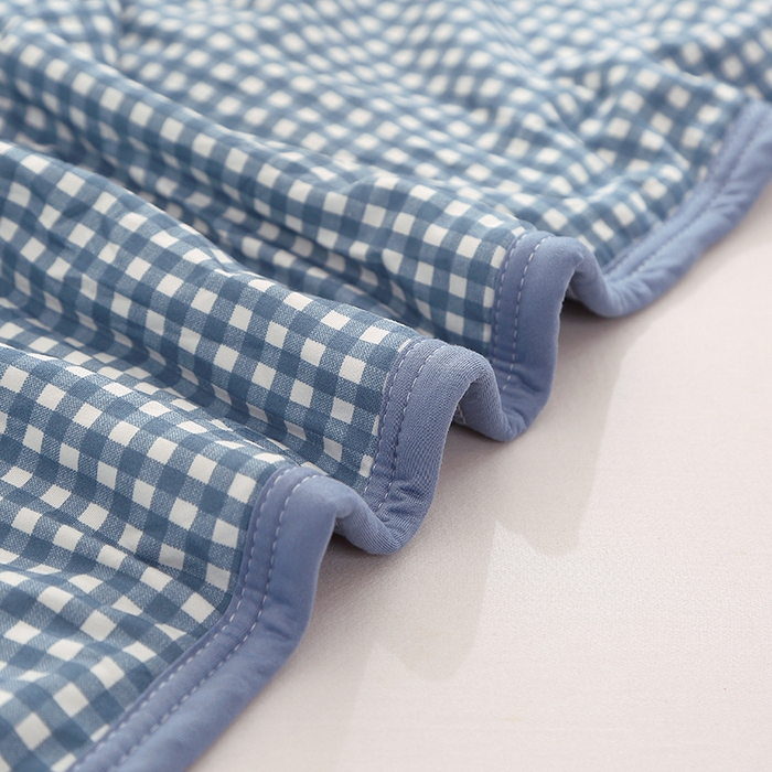 91家纺网 家纺一手货源 找家纺 贝兰仙奴 2025春夏新款针织棉格子印花夏被夏凉被空调被 小蓝格