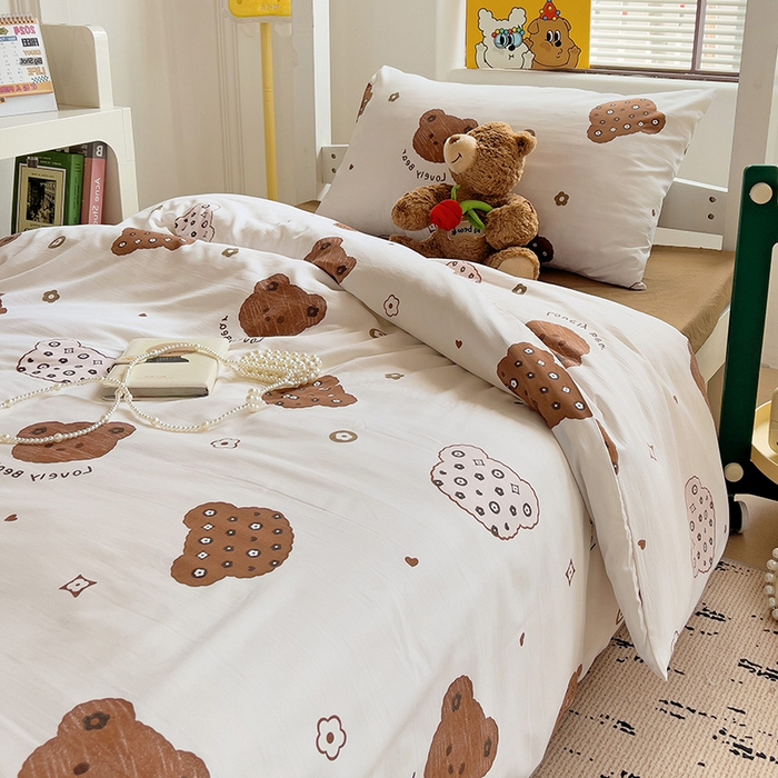 91家纺网 家纺一手货源 找家纺 海岛哥哥 2025新款云朵棉宿舍学生三件套 曲奇熊