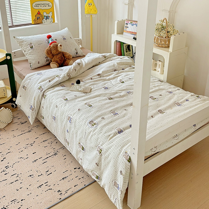 91家纺网 家纺一手货源 找家纺 海岛哥哥 2025新款云朵棉宿舍学生三件套 童年玩偶