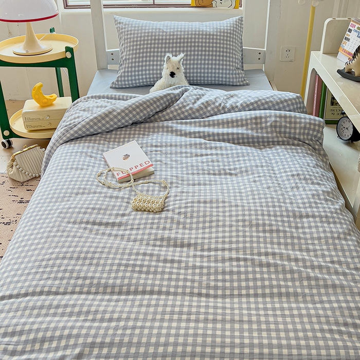 91家纺网 家纺一手货源 找家纺 海岛哥哥 2025新款云朵棉宿舍学生三件套 小格浅蓝