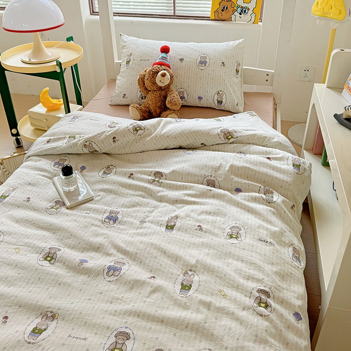 91家纺网 家纺一手货源 找家纺 海岛哥哥 2025新款云朵棉宿舍学生三件套 童年玩偶