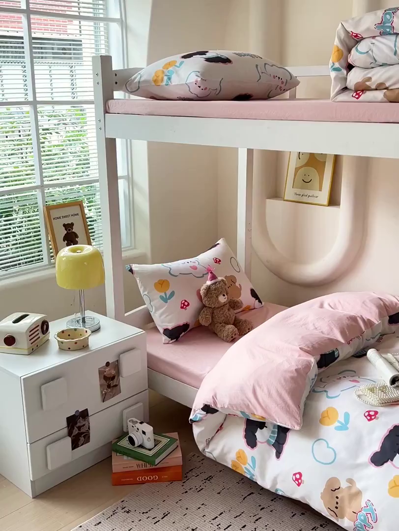 91家纺网 家纺一手货源 找家纺 海岛哥哥 2025新款云朵棉宿舍学生三件套 彩虹小狗