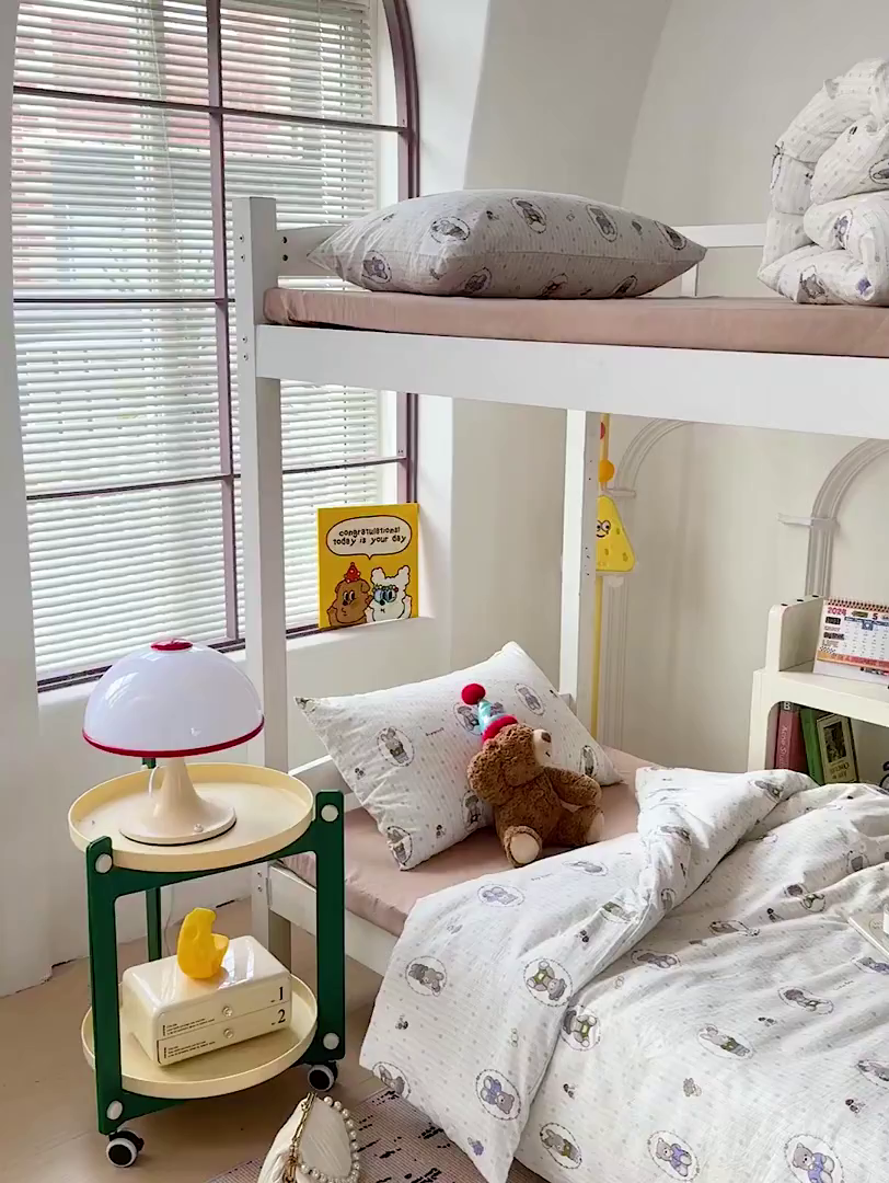 91家纺网 家纺一手货源 找家纺 海岛哥哥 2025新款云朵棉宿舍学生三件套 童年玩偶