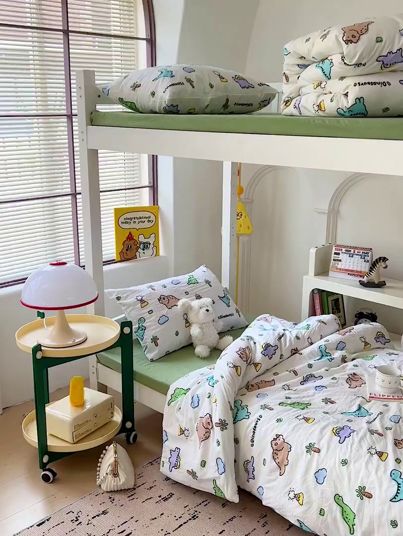 91家纺网 家纺一手货源 找家纺 海岛哥哥 2025新款云朵棉宿舍学生三件套 萌趣恐龙