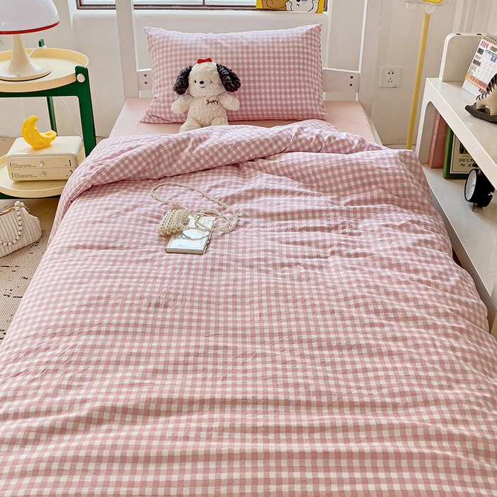 91家纺网 家纺一手货源 找家纺 港岛妹妹 2025新款宿舍学生三件套 小格浅粉