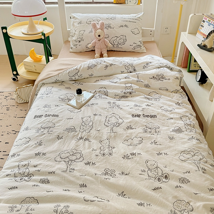 91家纺网 家纺一手货源 找家纺 港岛妹妹 2025新款宿舍学生三件套 熊宝乐园