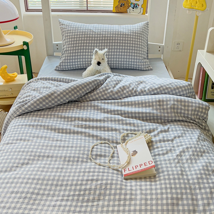 91家纺网 家纺一手货源 找家纺 港岛妹妹 2025新款宿舍学生三件套 小格浅蓝