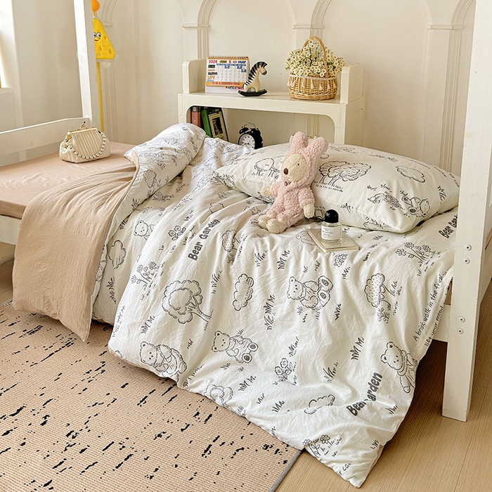 91家纺网 家纺一手货源 找家纺 港岛妹妹 2025新款宿舍学生三件套 熊宝乐园