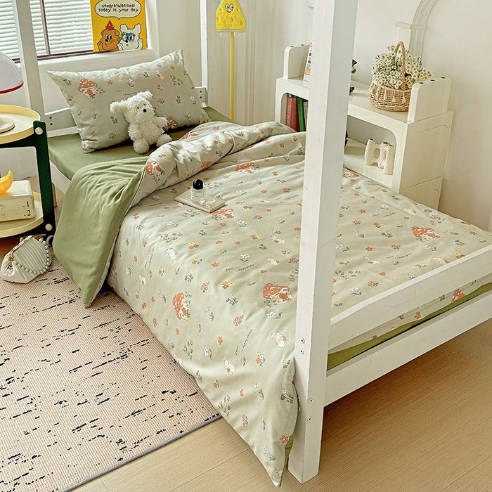 91家纺网 家纺一手货源 找家纺 港岛妹妹 2025新款宿舍学生三件套 蘑菇屋