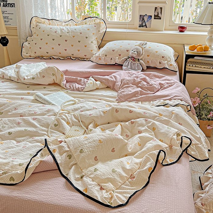 91家纺网 家纺一手货源 找家纺 仟网汇 2025新款云感赫本风皱皱纱夏被四件套 赫本-爱心