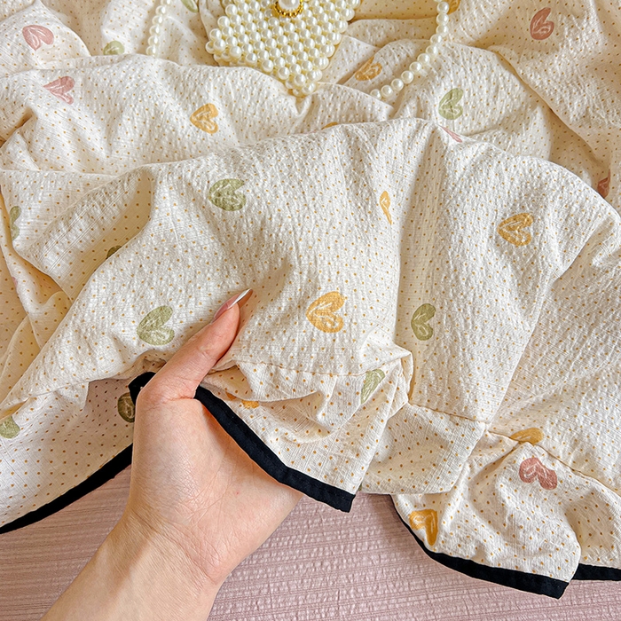 91家纺网 家纺一手货源 找家纺 仟网汇 2025新款云感赫本风皱皱纱夏被四件套 赫本-爱心