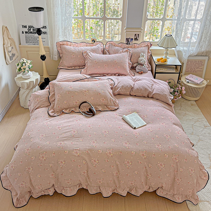 91家纺网 家纺一手货源 找家纺 仟网汇 2025新款云感赫本风皱皱纱夏被四件套 赫本-粉蒂