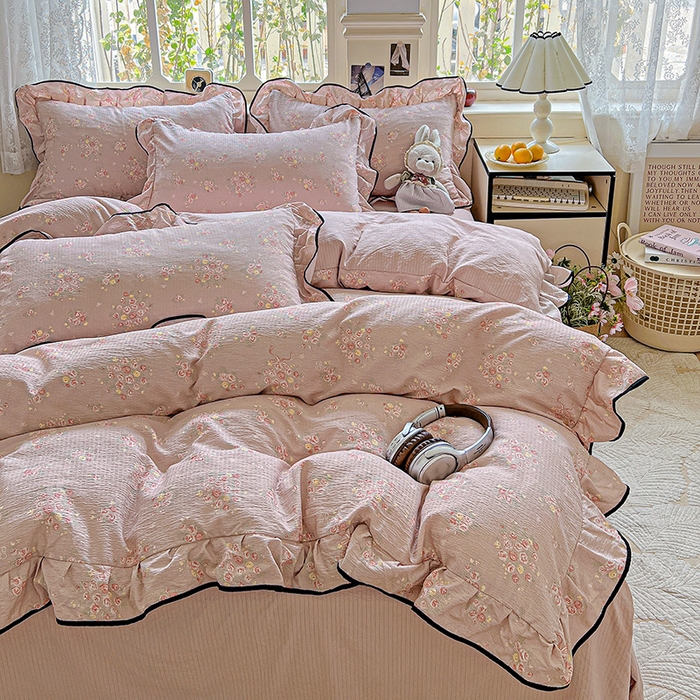 91家纺网 家纺一手货源 找家纺 仟网汇 2025新款云感赫本风皱皱纱夏被四件套 赫本-粉蒂