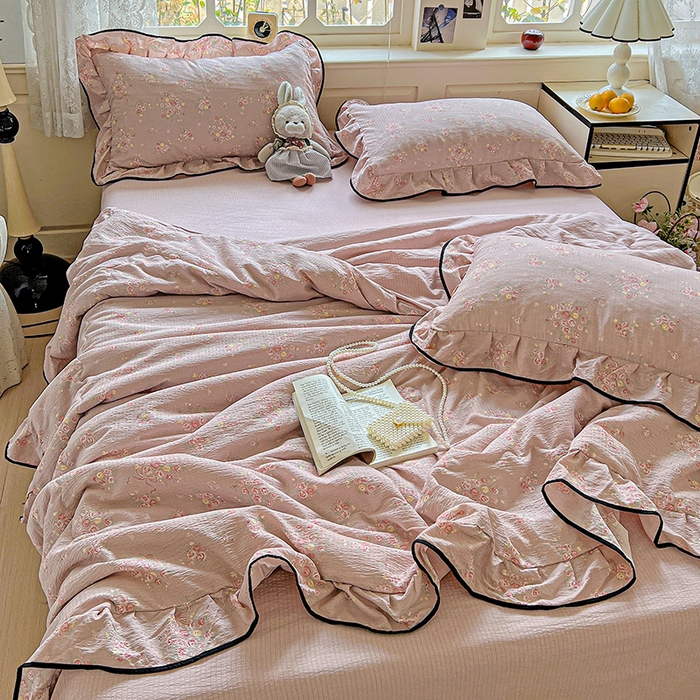 91家纺网 家纺一手货源 找家纺 仟网汇 2025新款云感赫本风皱皱纱夏被四件套 赫本-粉蒂