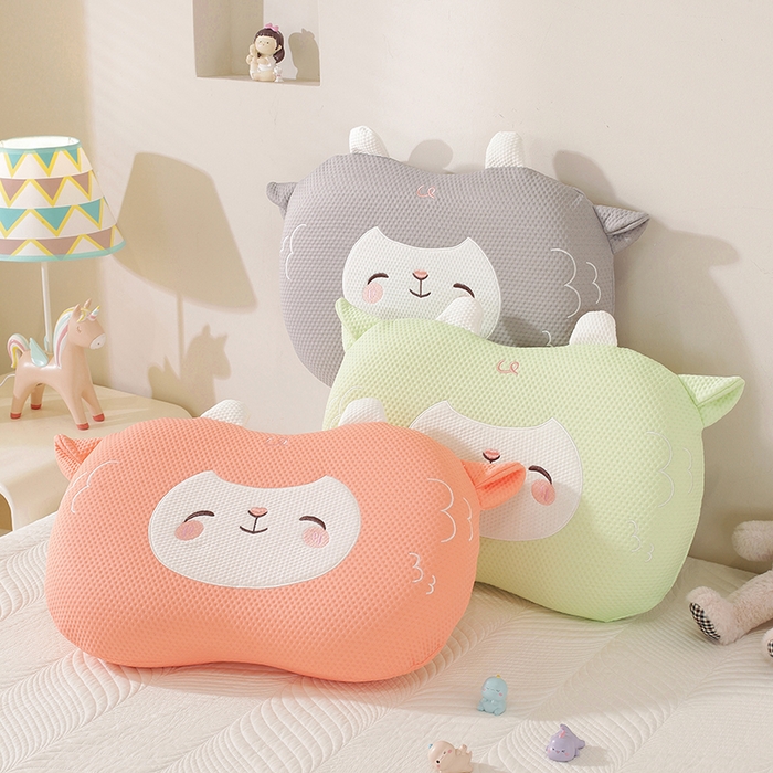 91家纺网 家纺一手货源 找家纺 （总）蔻眠 可爱小羊-凉感丝凉豆豆猫肚记忆枕儿童枕芯学生护颈枕头