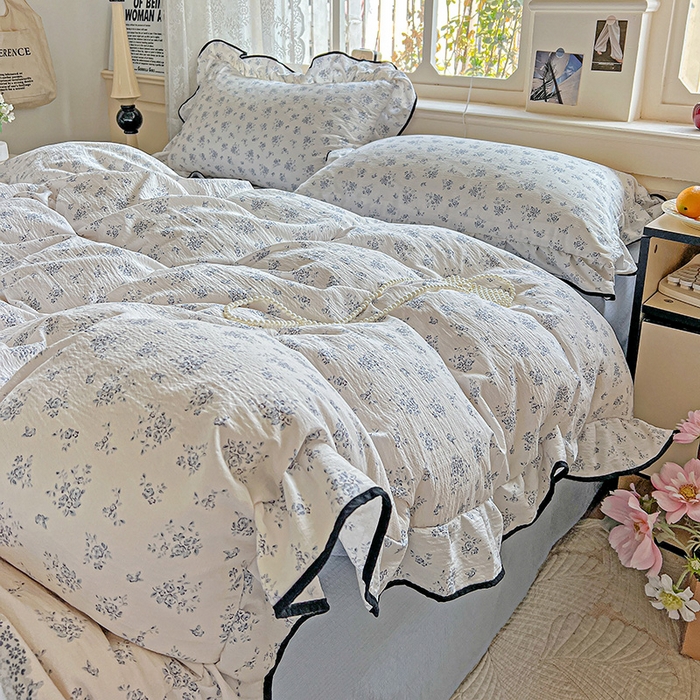 91家纺网 家纺一手货源 找家纺 仟网汇 2025新款云感赫本风皱皱纱夏被四件套 赫本-蓝苏