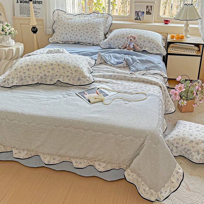 91家纺网 家纺一手货源 找家纺 仟网汇 2025新款云感赫本风皱皱纱夏被四件套 赫本-蓝苏