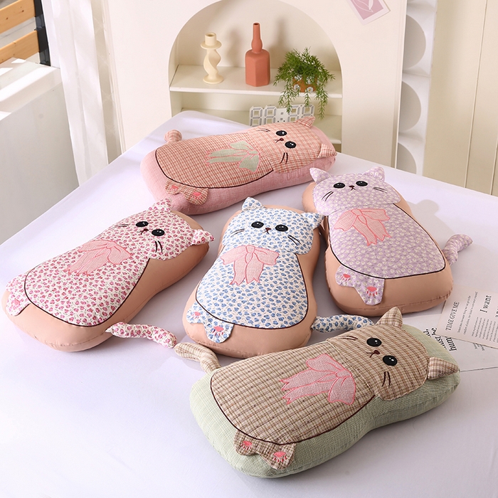 91家纺网 家纺一手货源 找家纺 蔻眠 叮叮猫-全棉卡通荞麦枕儿童学生成人护颈枕芯 主图