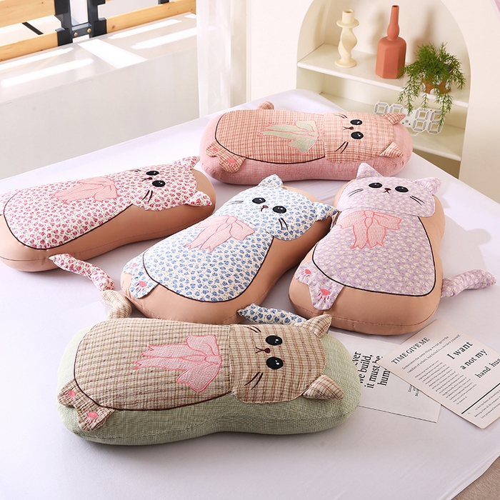 91家纺网 家纺一手货源 找家纺 蔻眠 叮叮猫-全棉卡通荞麦枕儿童学生成人护颈枕芯 主图