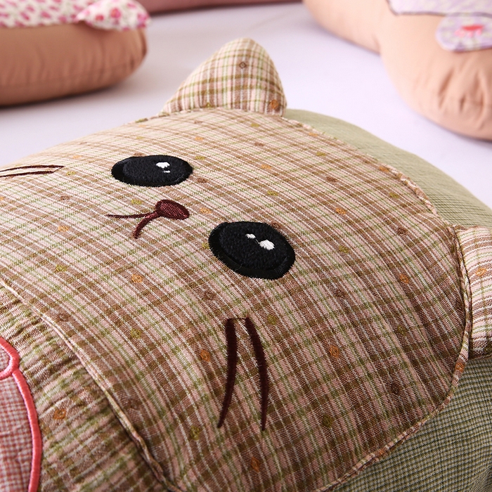 91家纺网 家纺一手货源 找家纺 蔻眠 叮叮猫-全棉卡通荞麦枕儿童学生成人护颈枕芯 叮叮猫-咖色