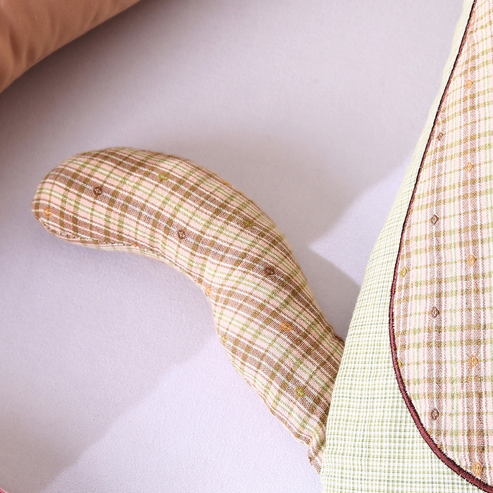 91家纺网 家纺一手货源 找家纺 蔻眠 叮叮猫-全棉卡通荞麦枕儿童学生成人护颈枕芯 叮叮猫-咖色