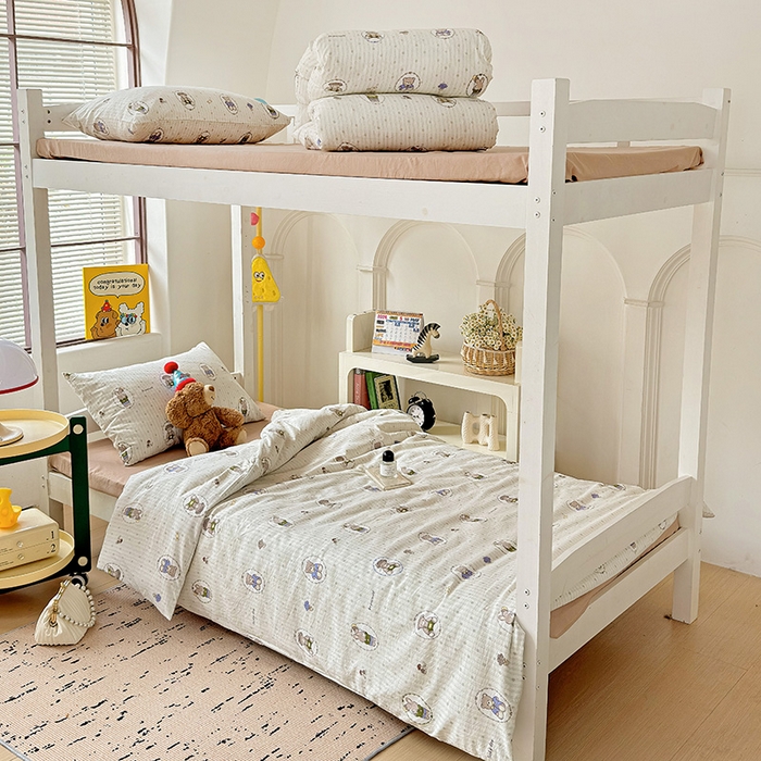 91家纺网 家纺一手货源 找家纺 港岛妹妹 2025新款宿舍学生三件套 童年玩偶