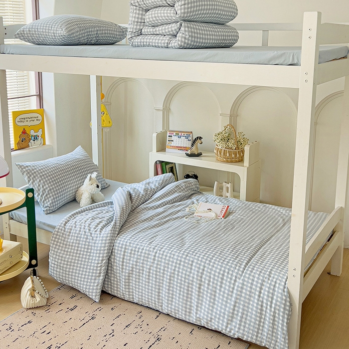 91家纺网 家纺一手货源 找家纺 港岛妹妹 2025新款宿舍学生三件套 小格浅蓝