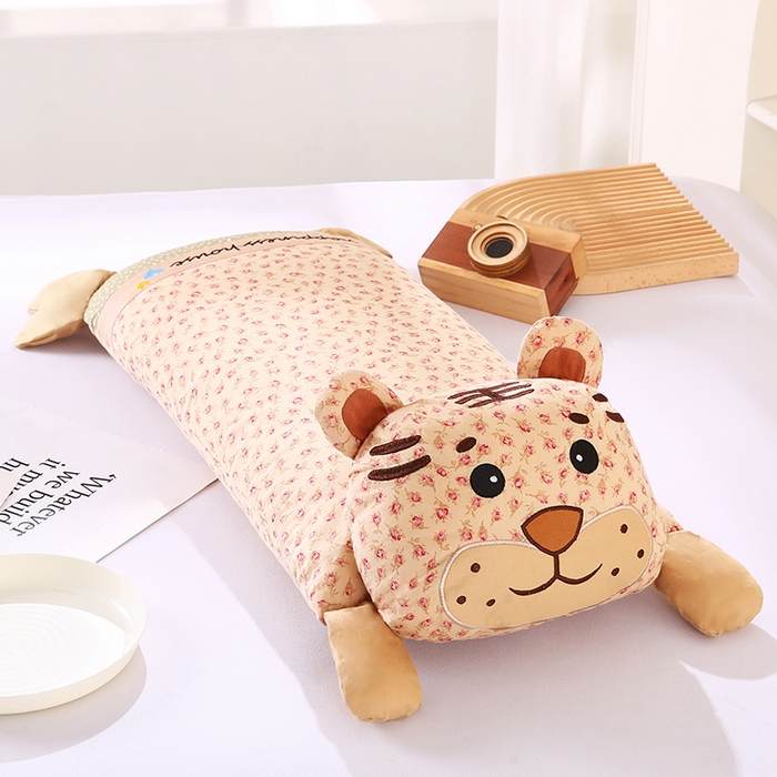 91家纺网 家纺一手货源 找家纺 蔻眠 乖乖虎-全棉卡通荞麦枕儿童学生成人护颈枕芯 乖乖虎-玉色