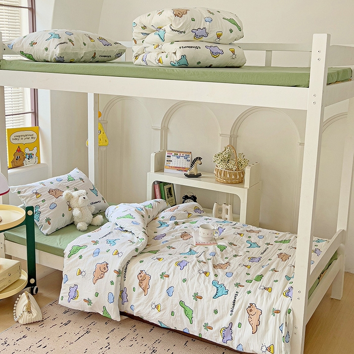 91家纺网 家纺一手货源 找家纺 海岛哥哥 2025新款云朵棉宿舍学生三件套 萌趣恐龙