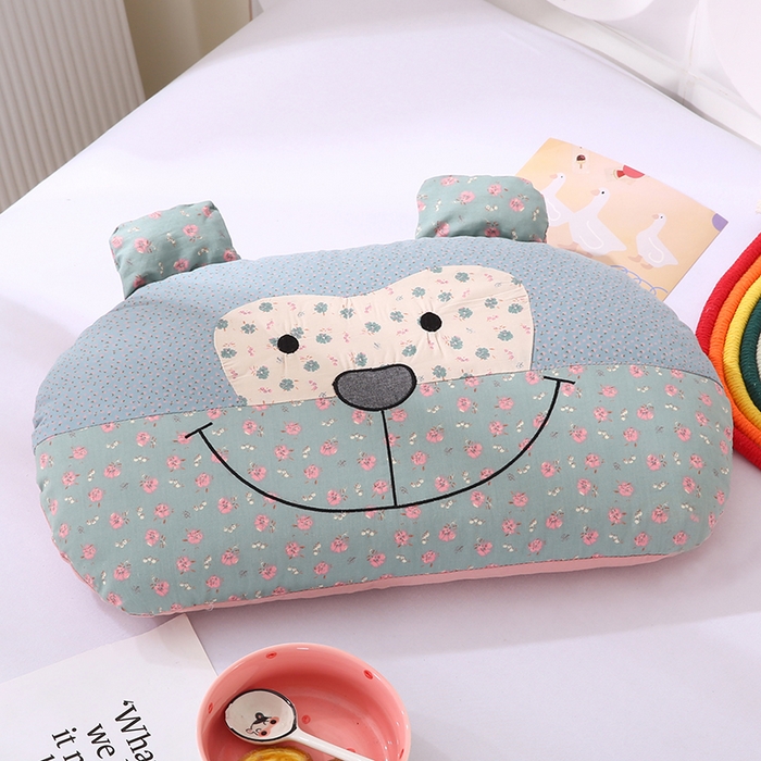 91家纺网 家纺一手货源 找家纺 蔻眠 印花俏皮猴-全棉卡通荞麦枕儿童学生成人护颈枕芯 印花俏皮猴-蓝色