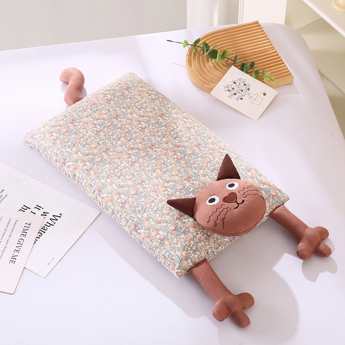 91家纺网 家纺一手货源 找家纺 蔻眠 哇噻猫-全棉双层纱甜荞麦枕芯卡通儿童学生成人护颈枕 哇噻猫-咖色