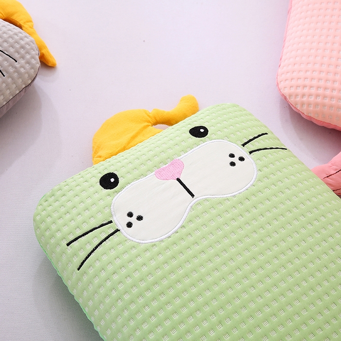 91家纺网 家纺一手货源 找家纺 蔻眠 小海狮-夏季凉感丝卡通荞麦枕头儿童学生防出汗专用枕芯 小海狮-绿色