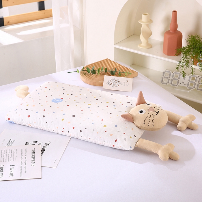 91家纺网 家纺一手货源 找家纺 蔻眠 哇噻猫-全棉双层纱甜荞麦枕芯卡通儿童学生成人护颈枕 哇噻猫-米黄