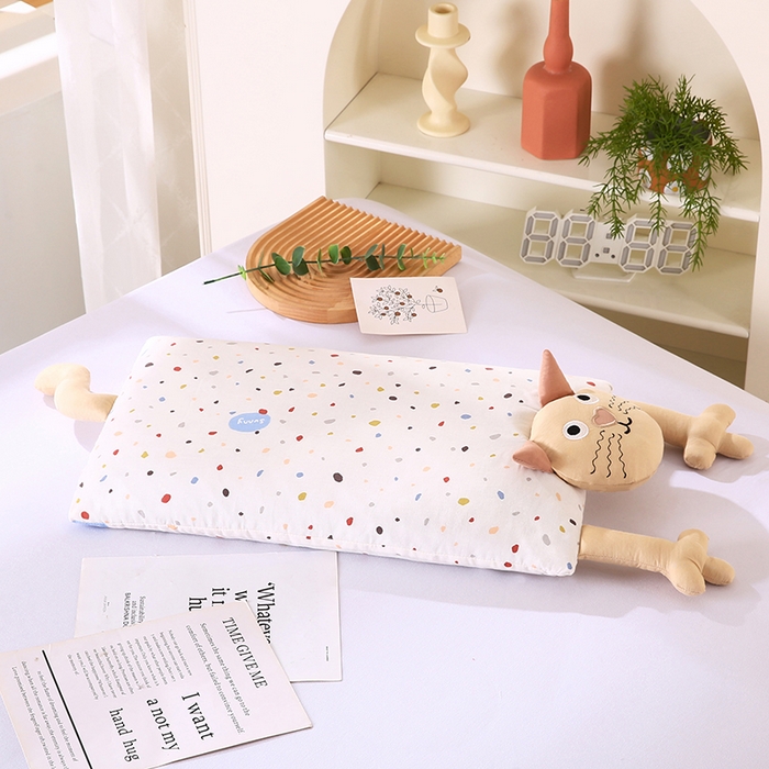 91家纺网 家纺一手货源 找家纺 蔻眠 哇噻猫-全棉双层纱甜荞麦枕芯卡通儿童学生成人护颈枕 哇噻猫-米黄