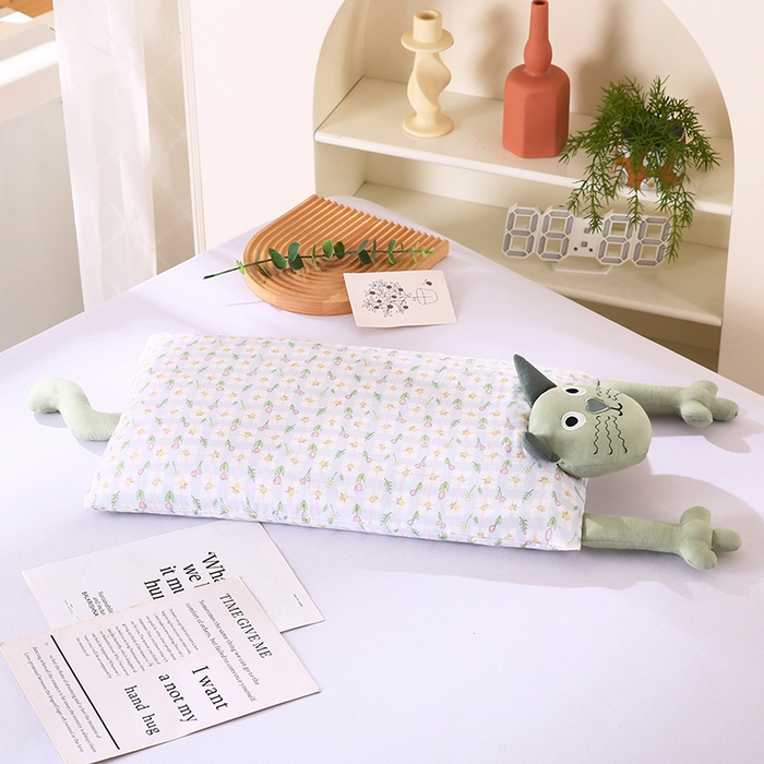 91家纺网 家纺一手货源 找家纺 蔻眠 哇噻猫-全棉双层纱甜荞麦枕芯卡通儿童学生成人护颈枕 哇噻猫-绿色
