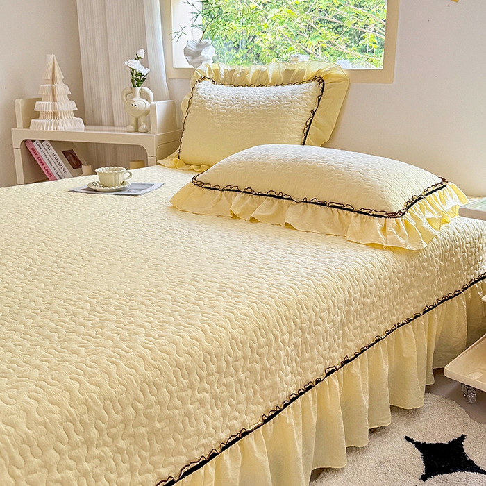 91家纺网 家纺一手货源 找家纺 仟网汇 2025新款床盖四件套夏被四件套（活套被套） 奶油波点