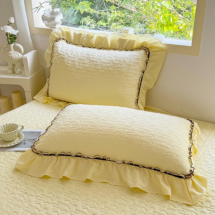 91家纺网 家纺一手货源 找家纺 仟网汇 2025新款床盖四件套夏被四件套（活套被套） 奶油波点