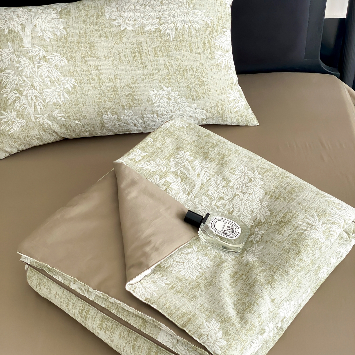 91家纺网 家纺一手货源 找家纺 （总）赫帛 2025春夏新款全棉纯棉色织提花数码印花椿野夏被夏凉被空调被