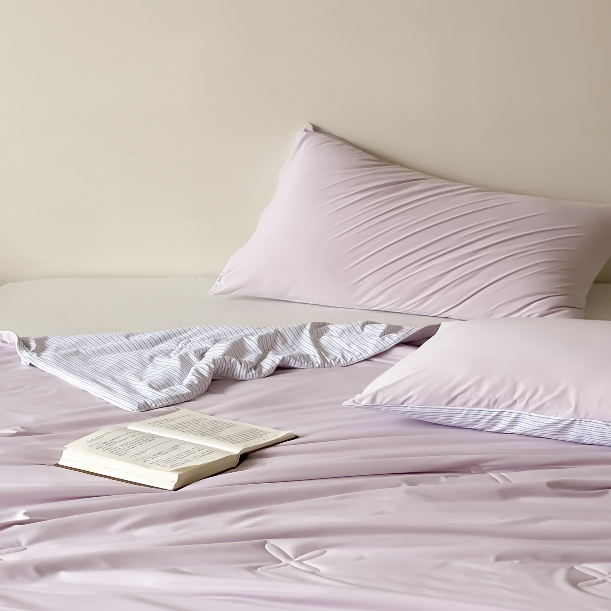 91家纺网 家纺一手货源 找家纺 赫帛 2025春夏新款冰屿双境数码印花夏被夏凉被空调被单夏被 粉色