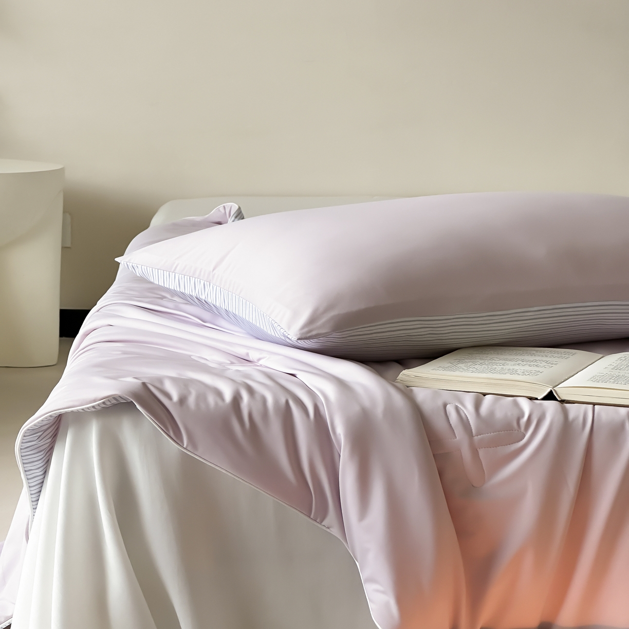 91家纺网 家纺一手货源 找家纺 赫帛 2025春夏新款冰屿双境数码印花夏被夏凉被空调被单夏被 粉色