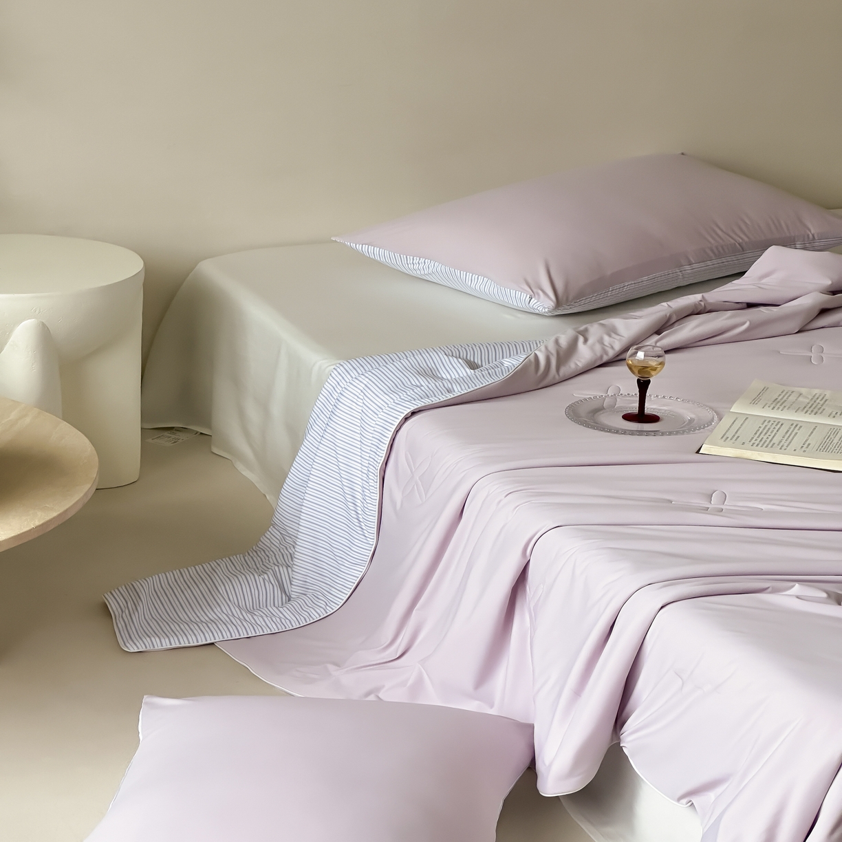 91家纺网 家纺一手货源 找家纺 赫帛 2025春夏新款冰屿双境数码印花夏被夏凉被空调被单夏被 粉色