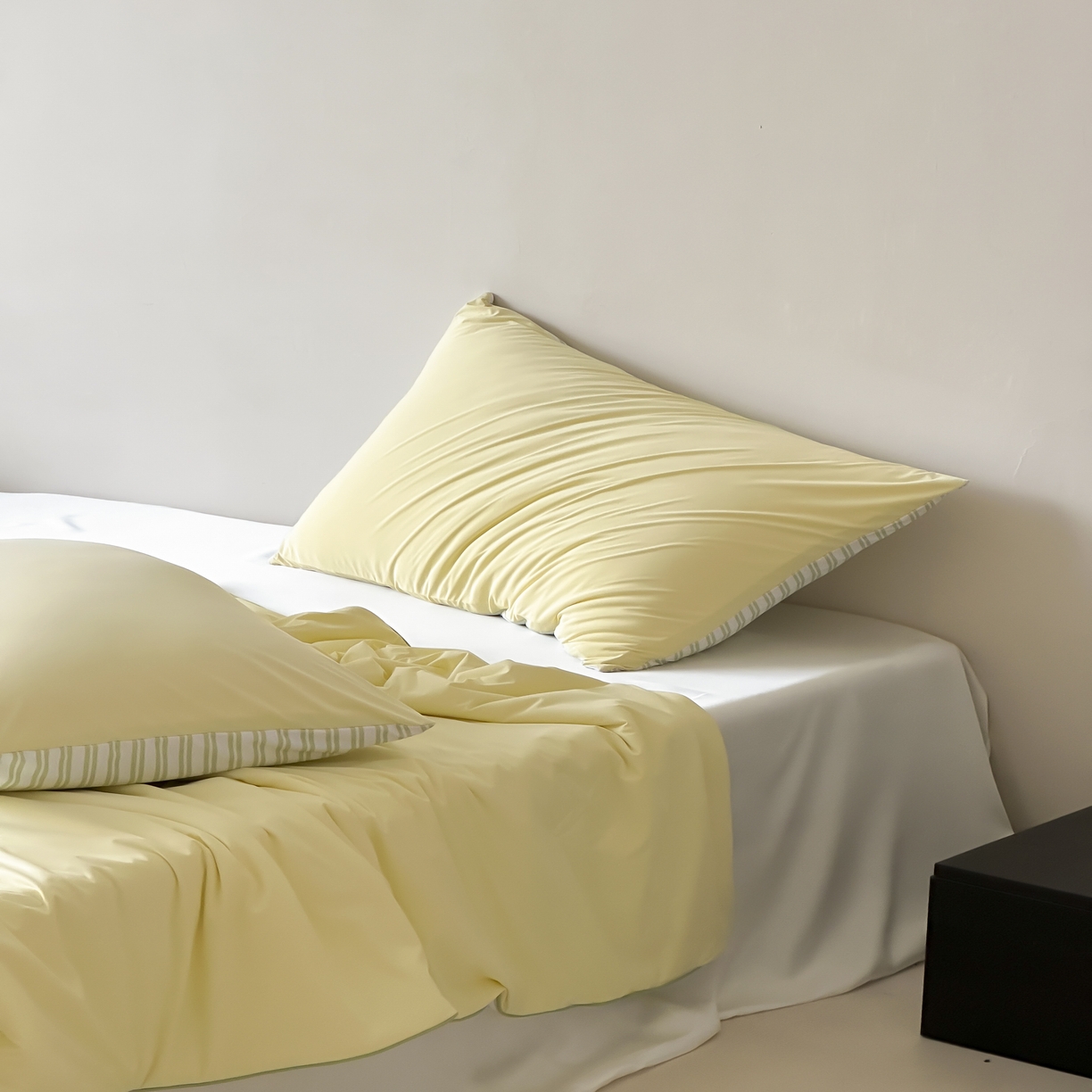 91家纺网 家纺一手货源 找家纺 赫帛 2025春夏新款冰屿双境数码印花夏被夏凉被空调被单夏被 黄色