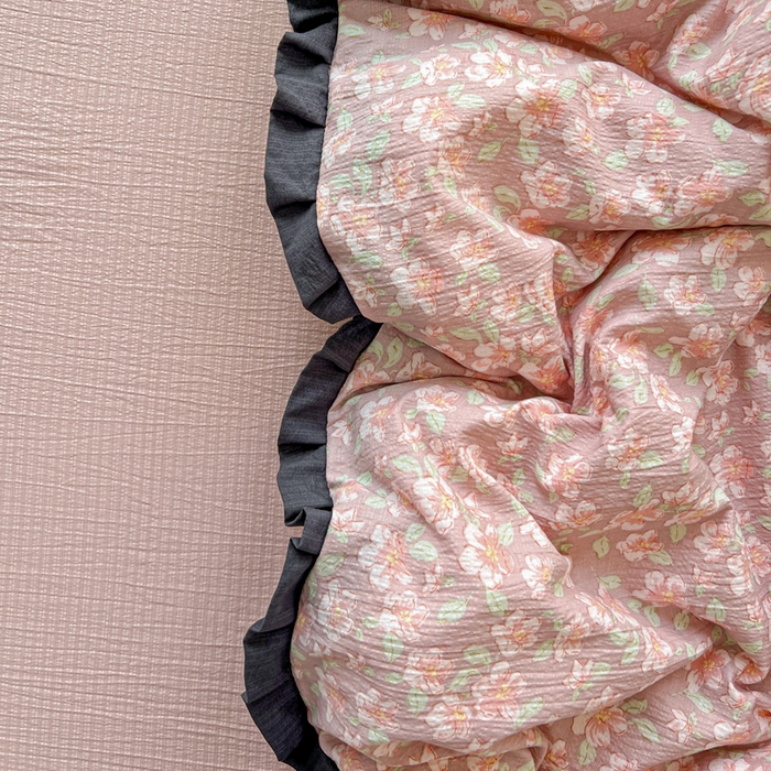 91家纺网 家纺一手货源 找家纺 仟网汇 2025新款赫本风四件套 赫本风-春风里红