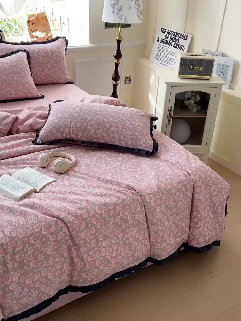 91家纺网 家纺一手货源 找家纺 仟网汇 2025新款赫本风四件套 赫本风-春风里红